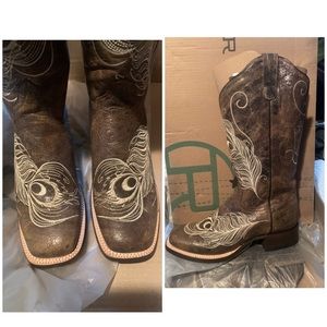 Roper NIB wide toe brown cowboy westeen boots embroidered 9